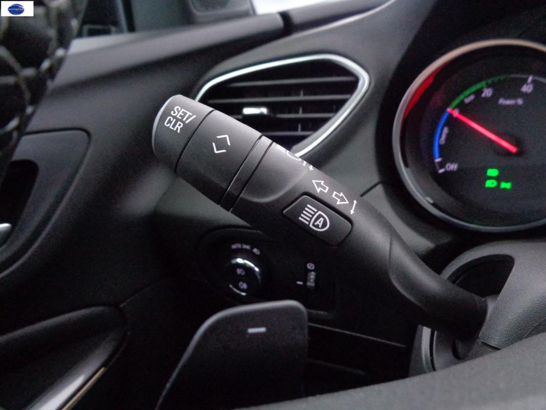 Opel Grandland X - 1.6 HYBRID TURBO 300 AT8 ULTIMATE